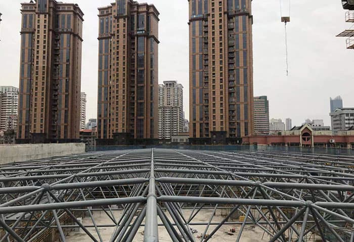 鹰潭螺栓球网架结构
