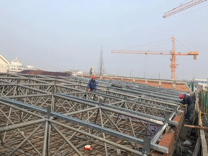 鹰潭四小体育馆网架